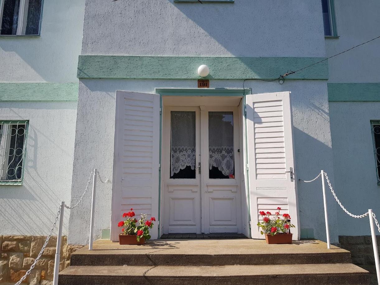 Muskatli Vendeghaz Hostel Parad Luaran gambar